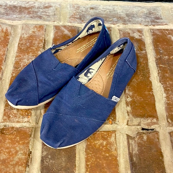 Toms Shoes Womens Toms Size 8 Navy Poshmark